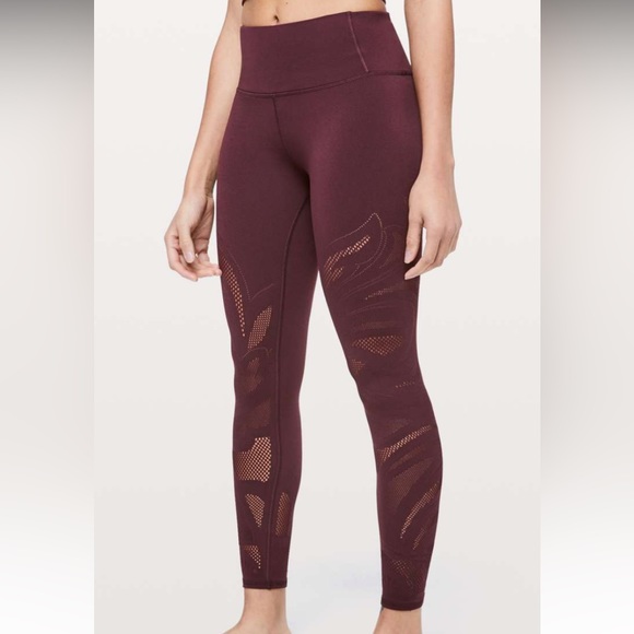 Lululemon Reveal Tight En Avante 26" Size 6 - Picture 1 of 12